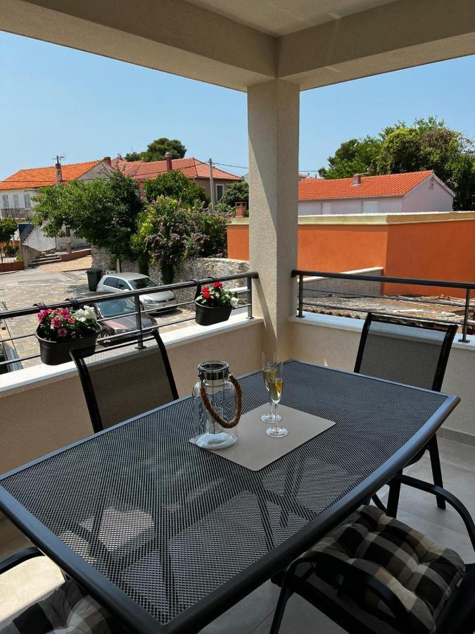 Holiday Home Bajlo ซาดาร์ ภายนอก รูปภาพ